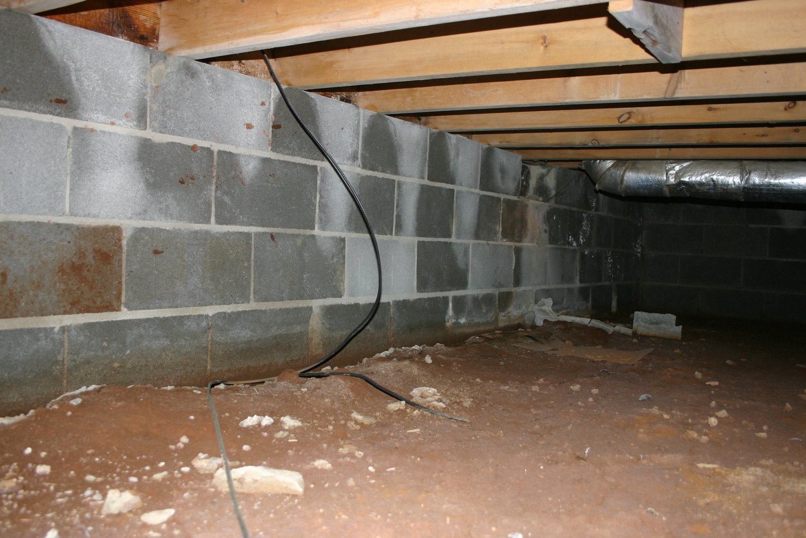 basement-flooding-fenton-mi-basement-cracks-&-leaks-3